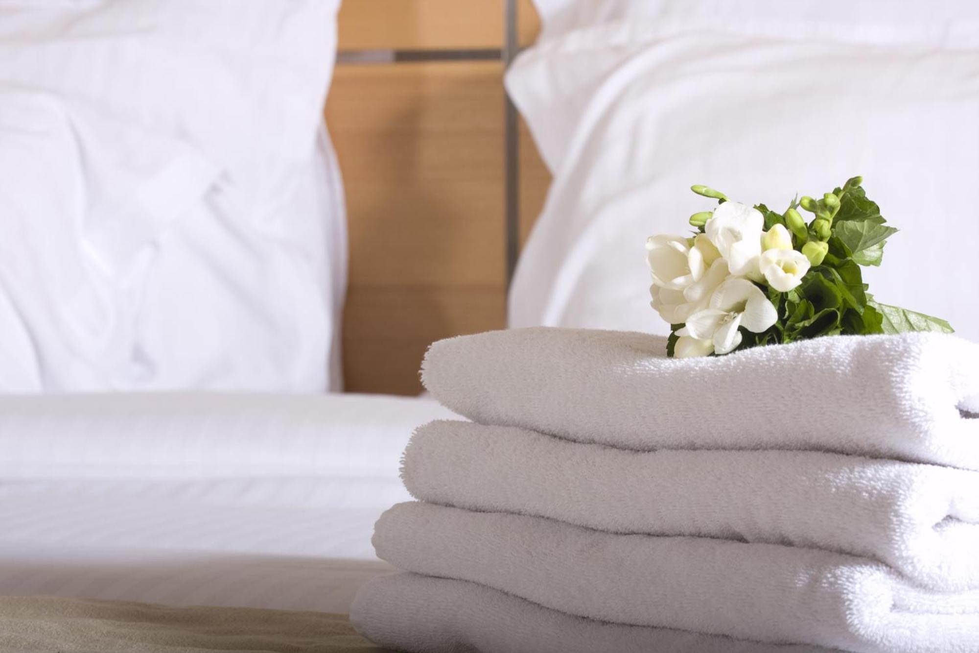 Hotel Estelou Sommières Δωμάτιο φωτογραφία
