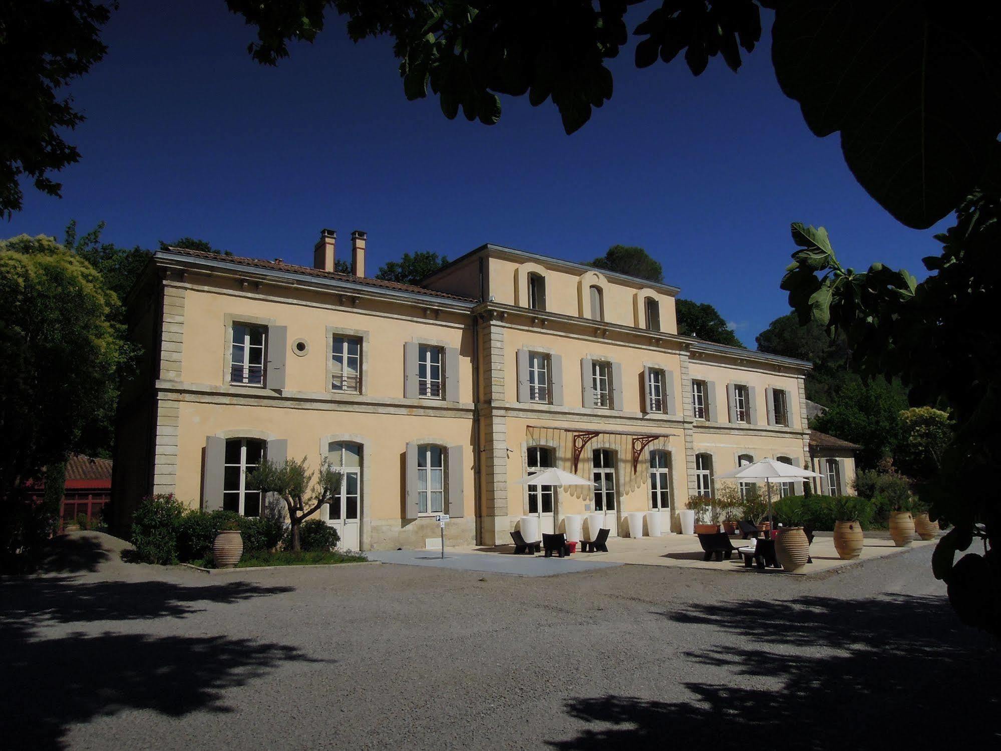 Hotel Estelou Sommières Εξωτερικό φωτογραφία