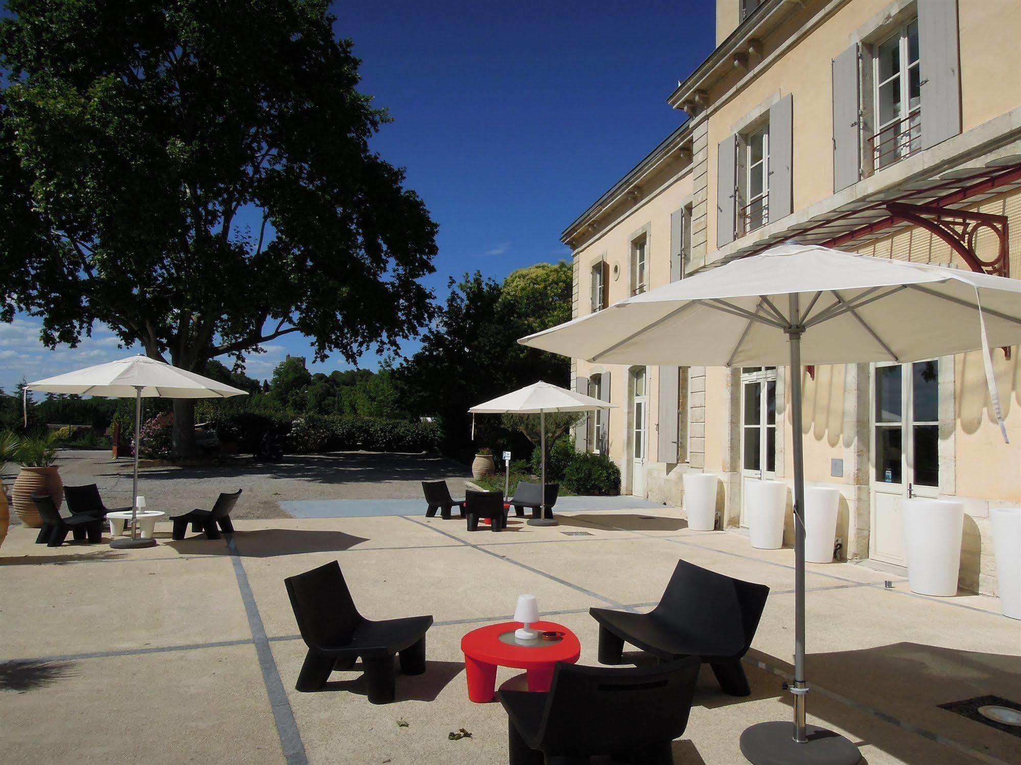 Hotel Estelou Sommières Εξωτερικό φωτογραφία