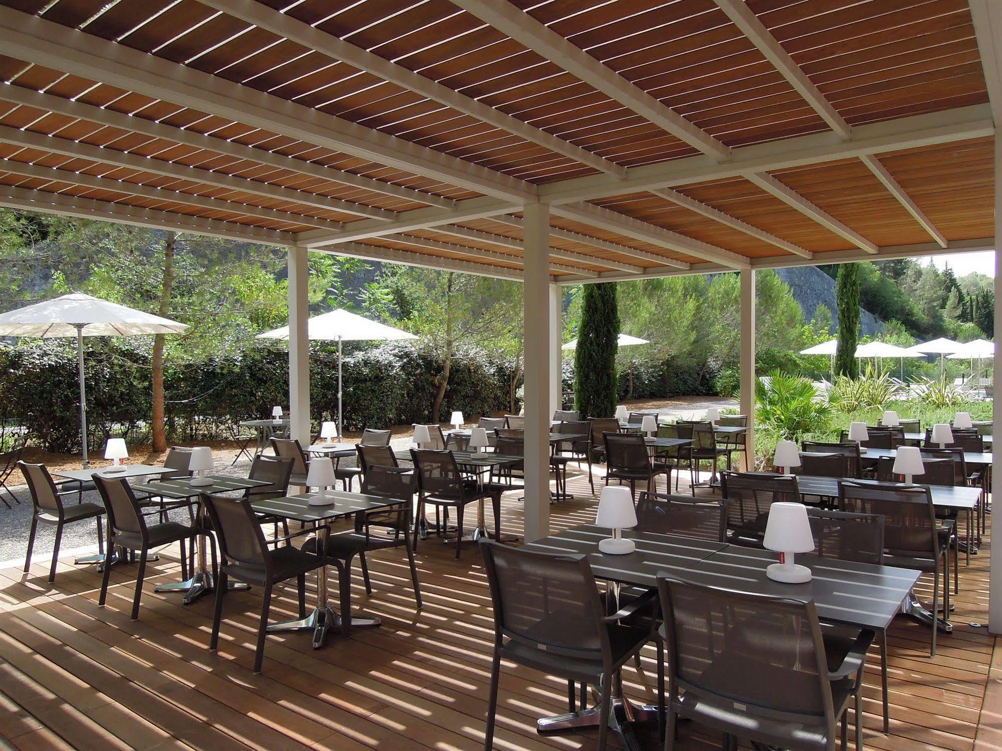 Hotel Estelou Sommières Εξωτερικό φωτογραφία