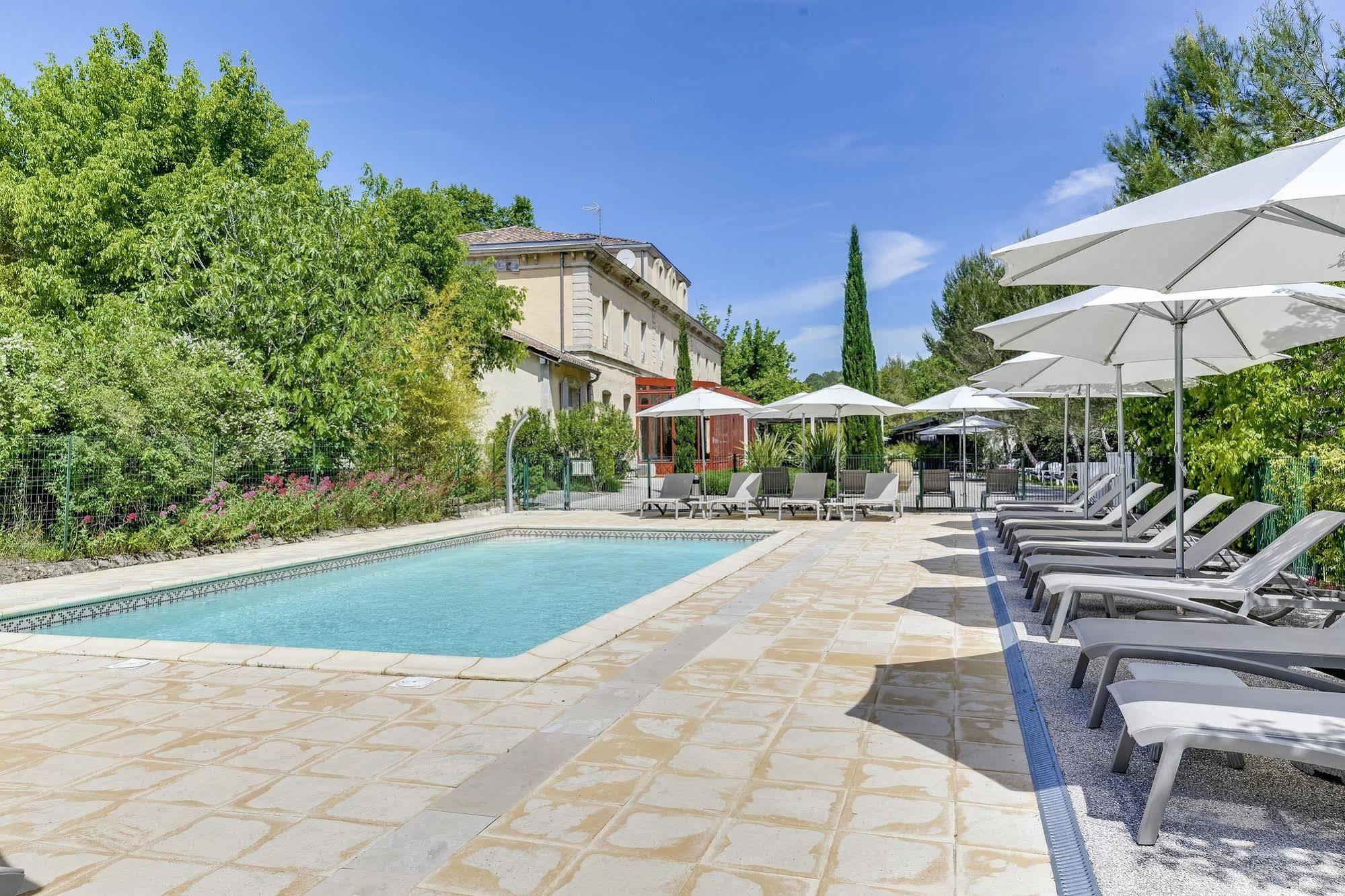 Hotel Estelou Sommières Εξωτερικό φωτογραφία