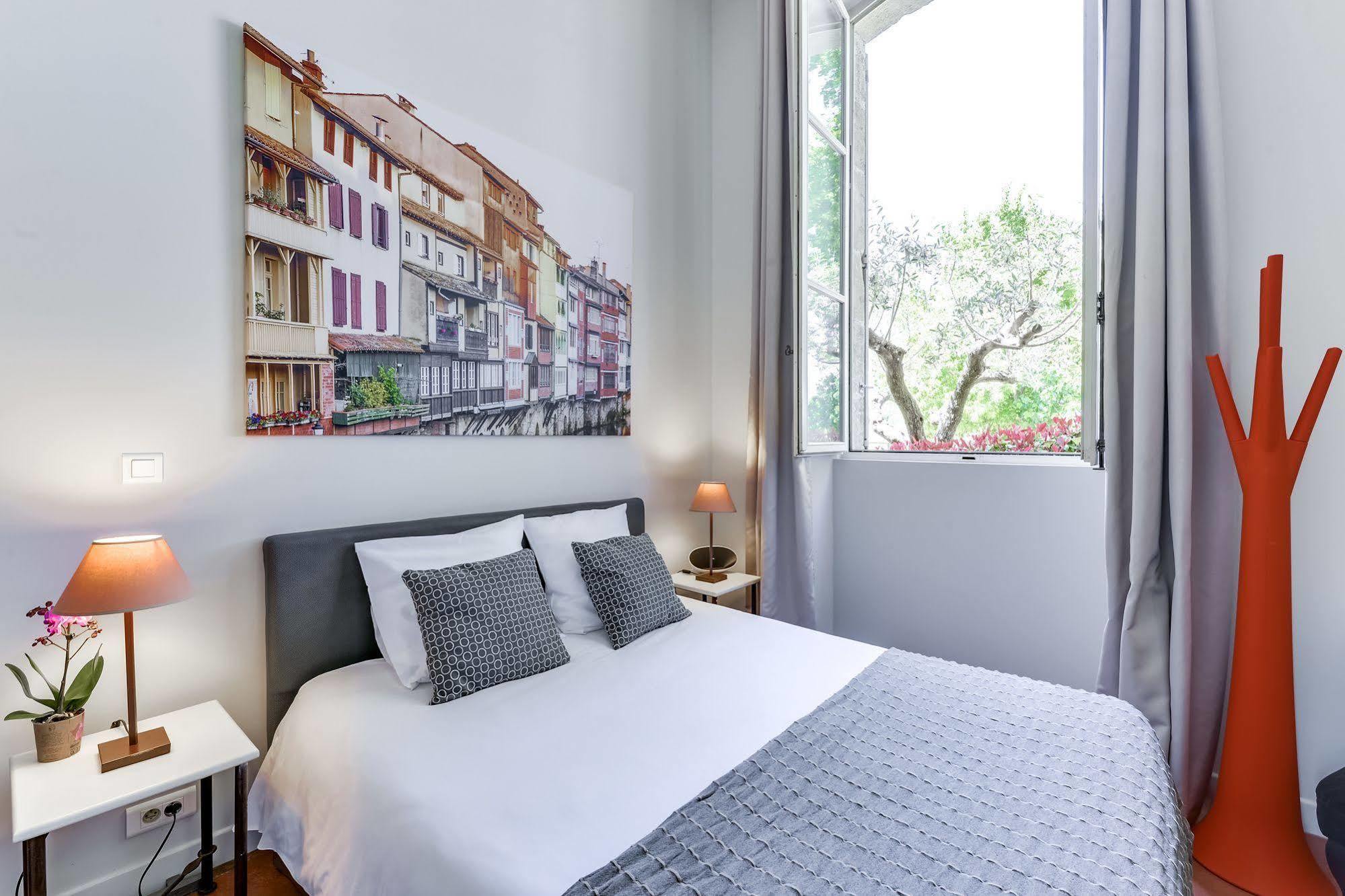 Hotel Estelou Sommières Εξωτερικό φωτογραφία