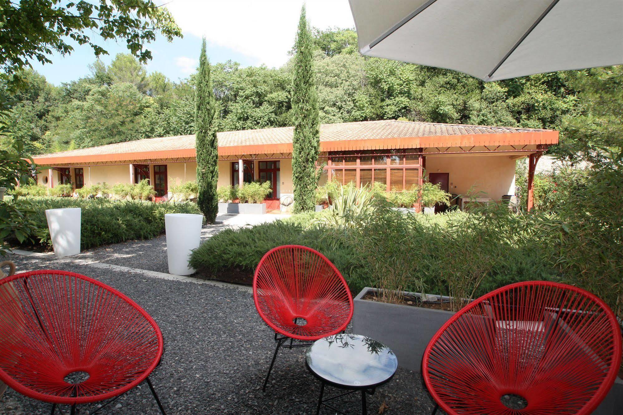 Hotel Estelou Sommières Εξωτερικό φωτογραφία